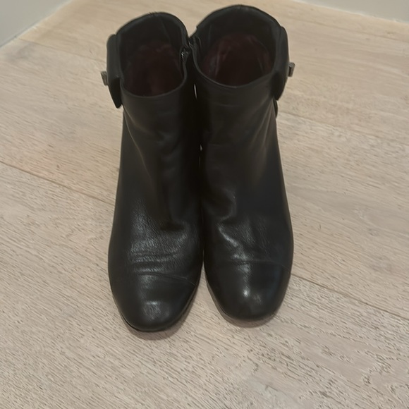 CHANEL Boots - Picture 2 of 7